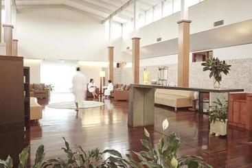 هتل Elysia Wellness Retreat