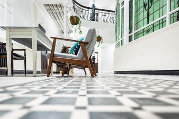 هتل Terlon Apartments