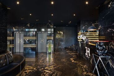 H Hotel - Adults Only