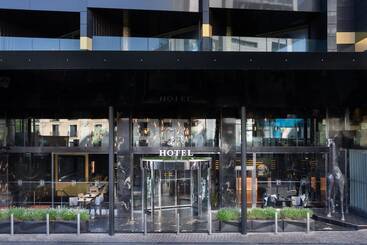 H Hotel - Adults Only