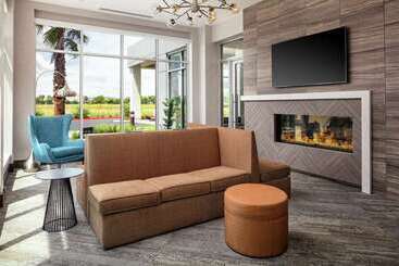 هتل Hilton Garden Inn Sacramento Airport Natomas