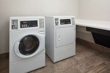 هتل Hilton Garden Inn Sacramento Airport Natomas