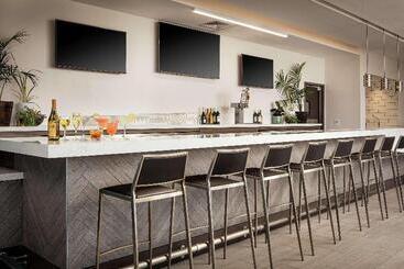 هتل Hilton Garden Inn Sacramento Airport Natomas