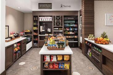 هتل Hilton Garden Inn Sacramento Airport Natomas