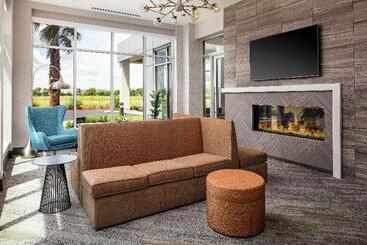 هتل Hilton Garden Inn Sacramento Airport Natomas