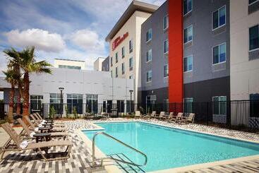 هتل Hilton Garden Inn Sacramento Airport Natomas