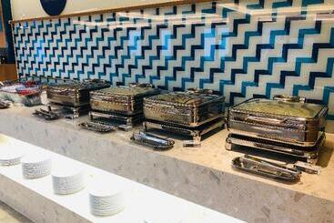 هتل Holiday Inn Express Chengdu North Railway Station, An Ihg