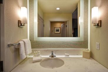هتل Homewood Suites By Hilton Salt Lake City Airport