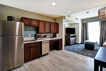 هتل Homewood Suites By Hilton Salt Lake City Airport
