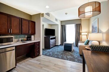 هتل Homewood Suites By Hilton Salt Lake City Airport