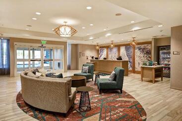 هتل Homewood Suites By Hilton Salt Lake City Airport