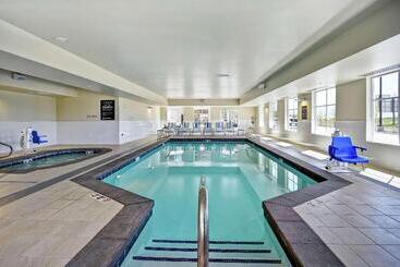 هتل Homewood Suites By Hilton Salt Lake City Airport