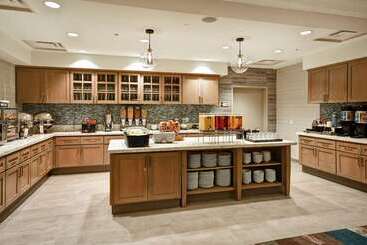 هتل Homewood Suites By Hilton Salt Lake City Airport
