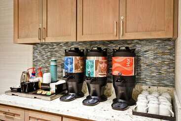 هتل Homewood Suites By Hilton Salt Lake City Airport