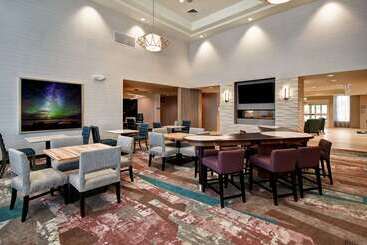 هتل Homewood Suites By Hilton Salt Lake City Airport