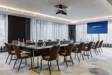 ホテル Radisson Blu Olympiyskiy