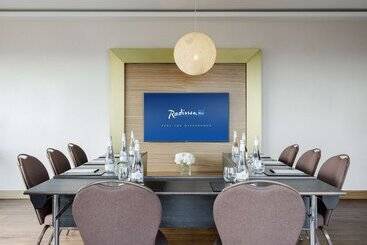 ホテル Radisson Blu Olympiyskiy
