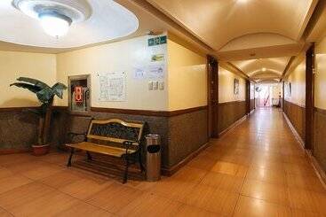هتل Reddoorz At Timog Avenue Quezon City