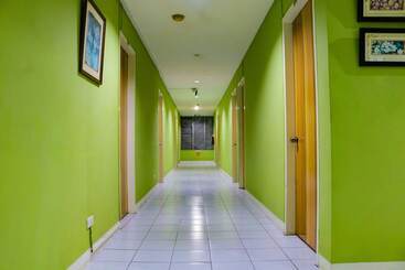 هتل Reddoorz @ Junquera Extension Cebu