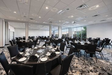 هتل Residence Inn By Marriott Winnipeg