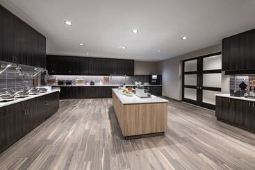 هتل Residence Inn By Marriott Winnipeg
