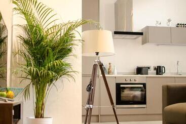 هتل Terlon Apartments
