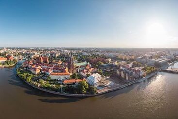 هتل The Bridge Wroclaw  Mgallery