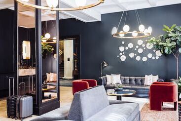 The Candler Hotel Atlanta, Curio Collection By Hilton