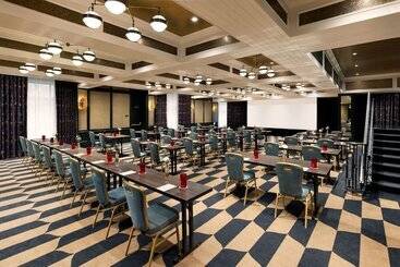 The Candler Hotel Atlanta, Curio Collection By Hilton