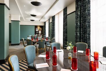 The Candler Hotel Atlanta, Curio Collection By Hilton