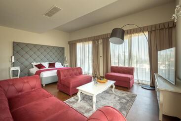 酒店 Wine Residence Cattunar