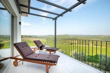 هتل Wine Residence Cattunar