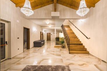 酒店 Wine Residence Cattunar