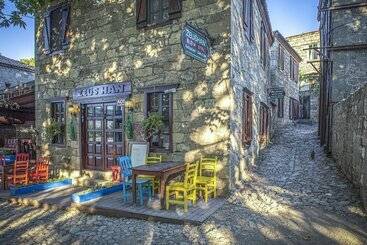 پانسیون Zeushan Kucuk Otel