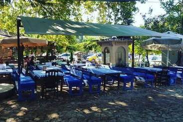 پانسیون Zeushan Kucuk Otel