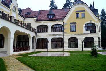 Rubezahl Marienbad Luxury Historical Castle Hotel & Golf   Castle Hotel Collection