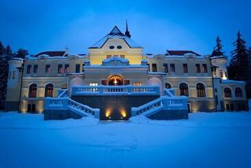 Rubezahl Marienbad Luxury Historical Castle Hotel & Golf   Castle Hotel Collection