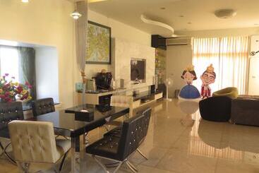 تختخواب و صبحانه Chaopingjia Homestay