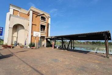 تختخواب و صبحانه Chaopingjia Homestay