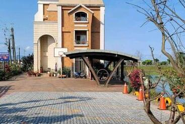 تختخواب و صبحانه Chaopingjia Homestay
