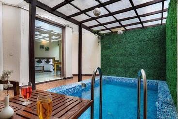 تختخواب و صبحانه Corbett Panorama Resort