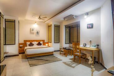 تختخواب و صبحانه Corbett Panorama Resort