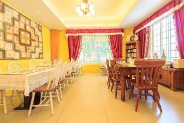 تختخواب و صبحانه Elegance House