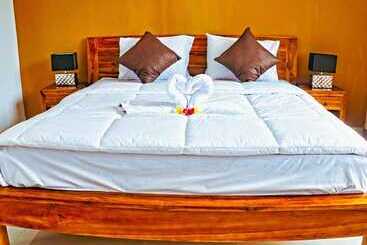 تختخواب و صبحانه Kailash Homestay