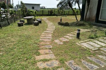 تختخواب و صبحانه Lu He Feng Homestay