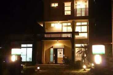 تختخواب و صبحانه Lu He Feng Homestay