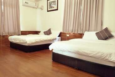 تختخواب و صبحانه Lu He Feng Homestay
