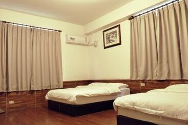 تختخواب و صبحانه Lu He Feng Homestay