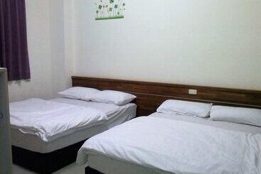 تختخواب و صبحانه Lu He Feng Homestay