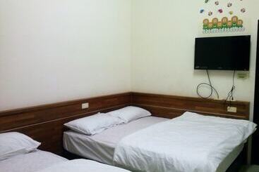 تختخواب و صبحانه Lu He Feng Homestay